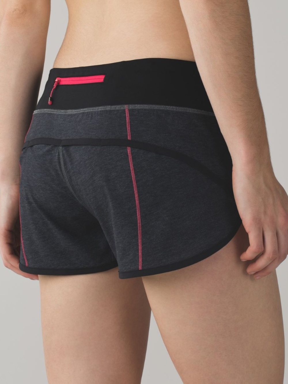 Lululemon Speed Short *4-way Stretch | Heathered Black/Boom Juice | Size 6